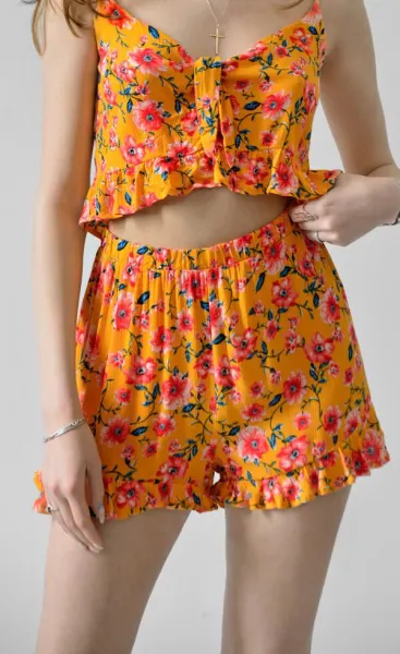 შორტი